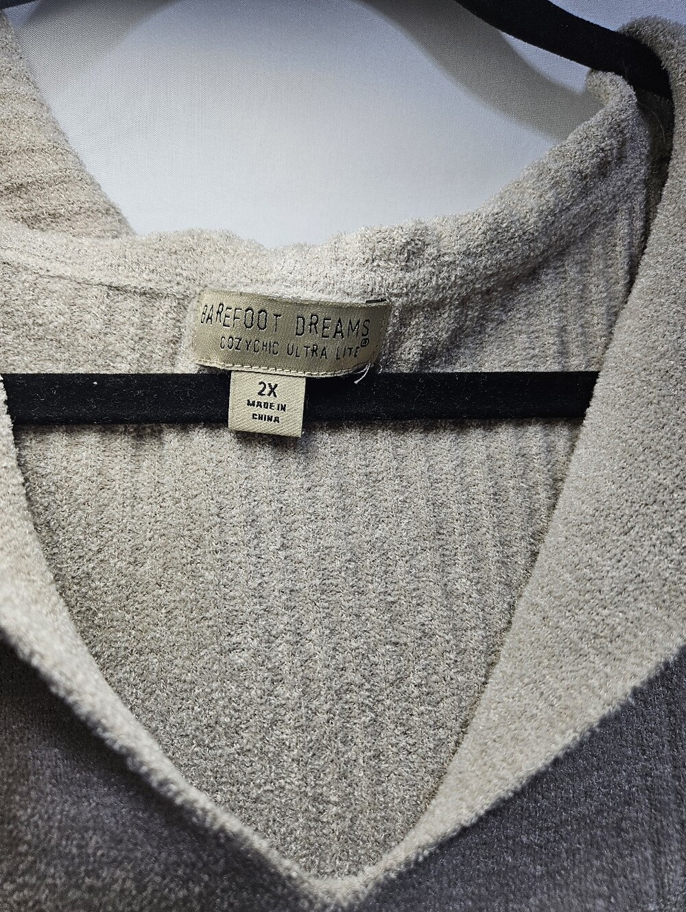 Barefoot Dreams CozyChic Ultra Lite Hooded Pullover Sweater Beige 2X Plus - Picture 3 of 7